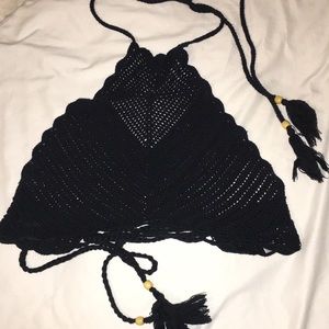 Kendall & Kylie yarn crop top